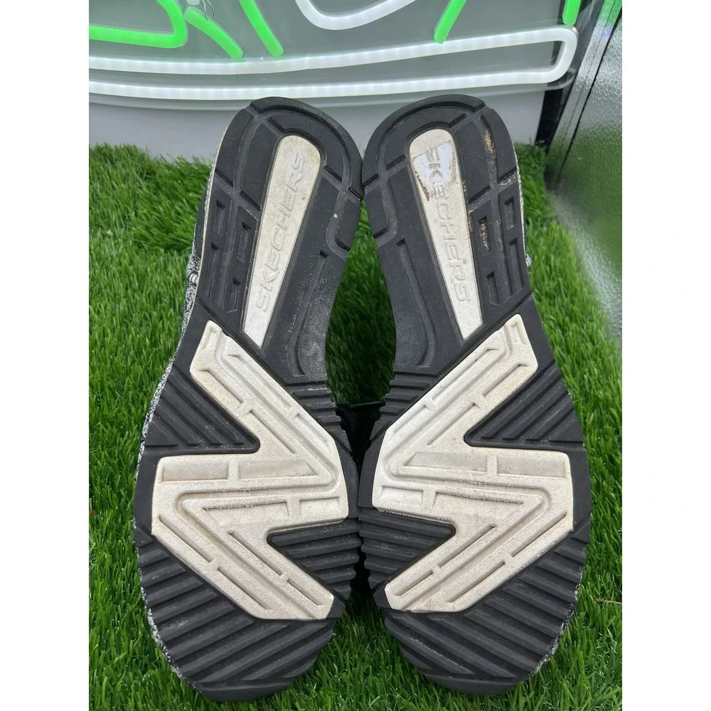 Skechers Black/White Air Cooled Memory Foam Shoes Women's‎ Size 8.5 SN884